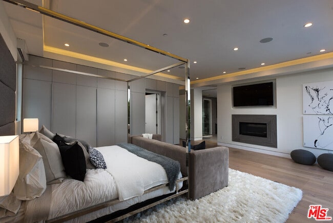 Photo - 726 N Martel Ave