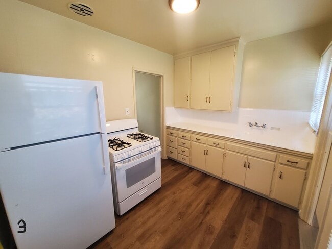 Photo - ONE TIME RENTAL (CHARLOTTE ALONZO) Unit 1722 HENDERSON