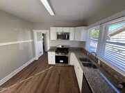 Photo - 1584 E Thompson Blvd