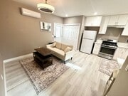 Photo - ***Updated 1 bed 1 bath ADU with washer/dryer***