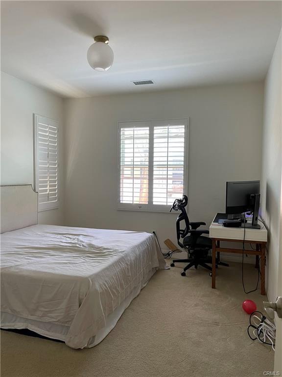 Photo - 31 Larkfield