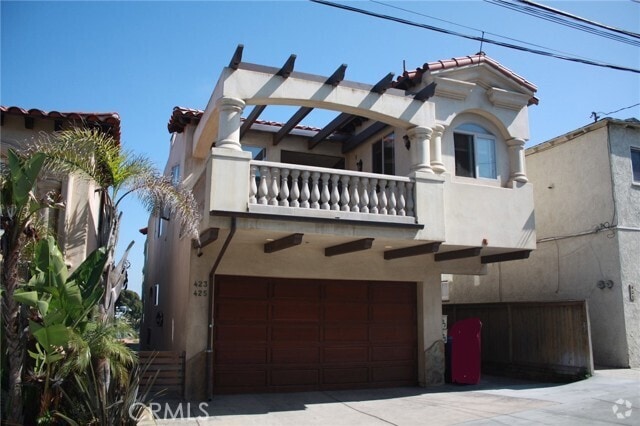 Building Photo - 423 19th St Rental