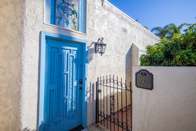 Building Photo - 369 Palm Ave