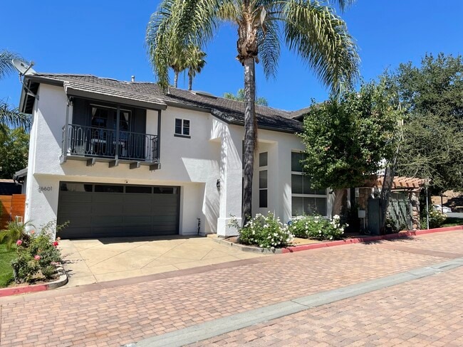 Building Photo - 26601 Country Creek Ln