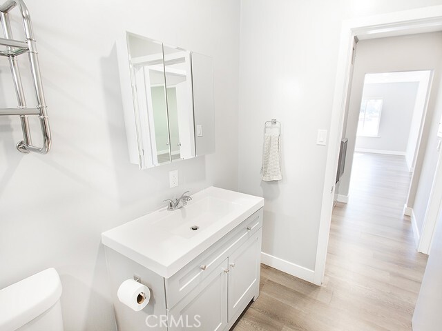 Photo - 2027 Vista Del Mar Ave Unit 5