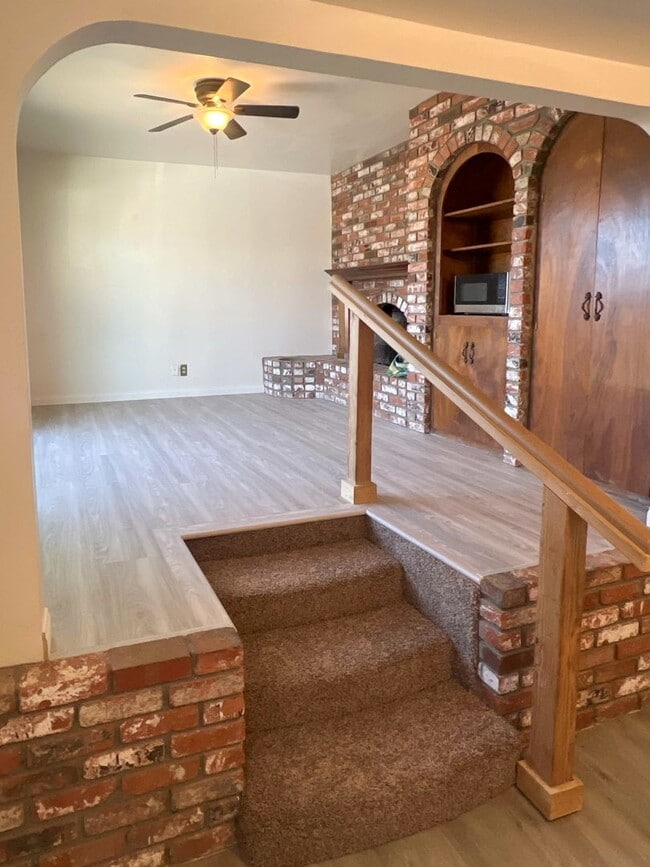 Photo - 1409 W Guava Ave Unit B