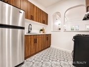 Photo - 639 N Spaulding Ave Unit 639.5