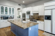 5BR, 3.5BA - 3,200SF - Kitchen - 3225 E Ocean Blvd