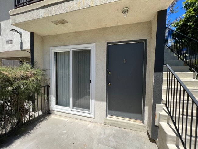 Photo - 3746 S Canfield Ave Unit 1