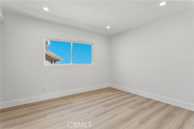 Building Photo - 913 W Balboa Blvd