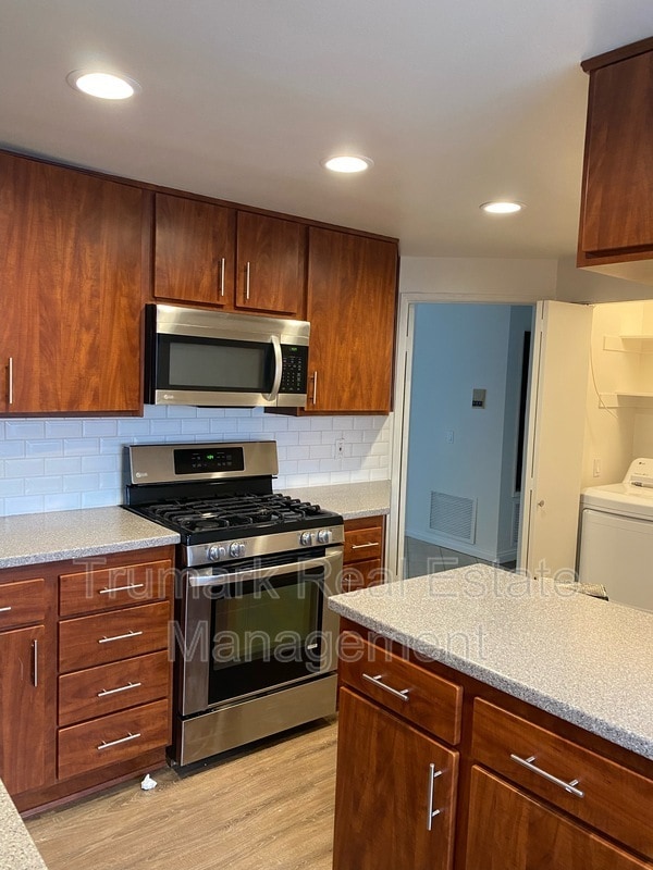 Photo - 412 N Kenwood St Unit 304
