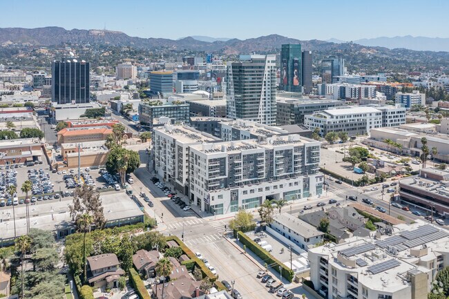 Aerial - The Ovelo Hollywood Rental