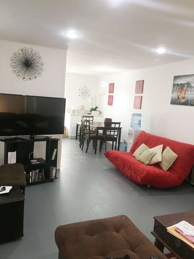 Photo - 3512 Pacific Ave