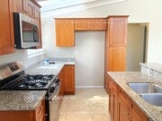 Photo - 14215 Cohasset St