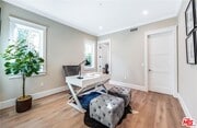 Photo - 4710 Noeline Ave