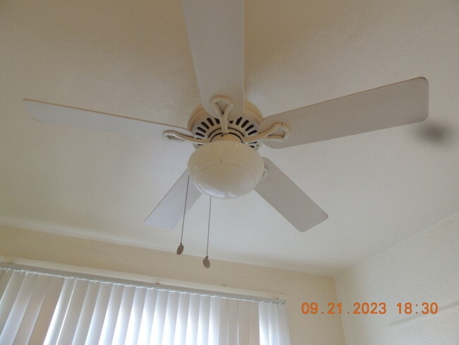 Photo - 532 21st St Unit 4