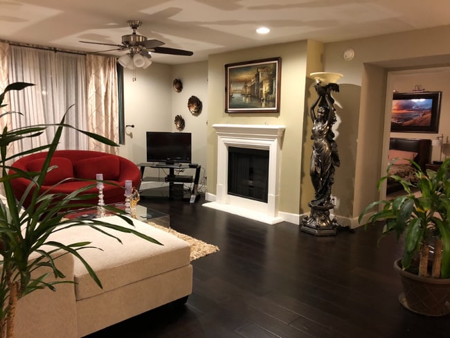 Photo - 1430 Colby Ave