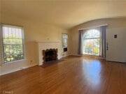Photo - 1801 W Commonwealth Ave Townhome