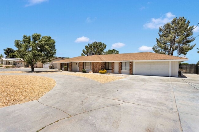 Photo - 15262 El Centro Rd
