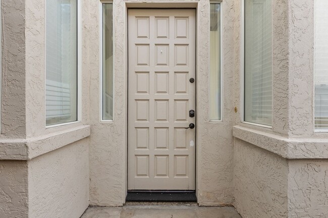 Photo - Spacious Vista Home