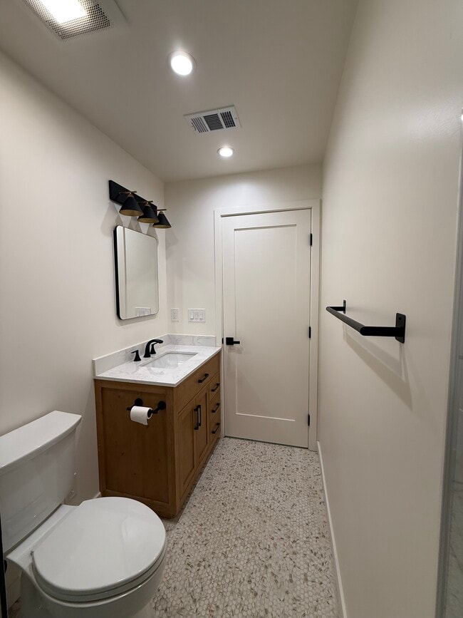 Photo - 2115 Hyperion Ave