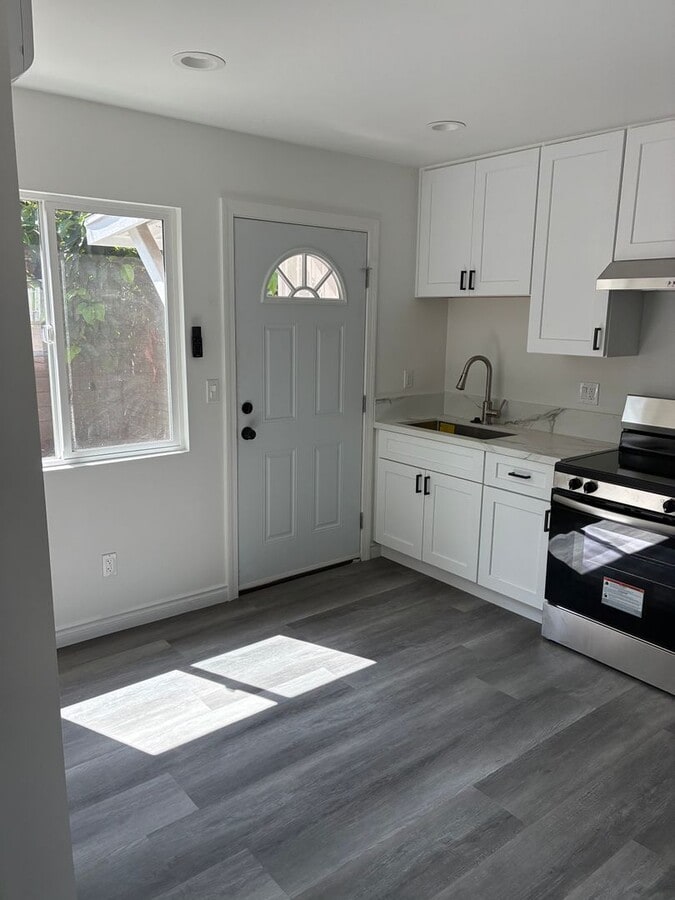 Photo - 11206 Walnut St