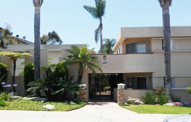 Building Photo - Inglewood Palms Apartments