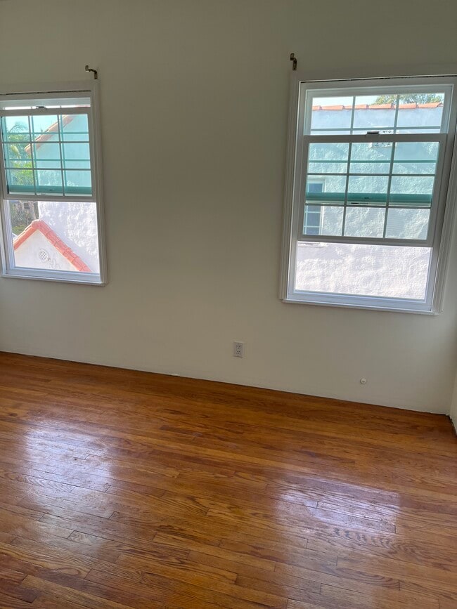 Photo - 438 N Ogden Dr Unit 440.5