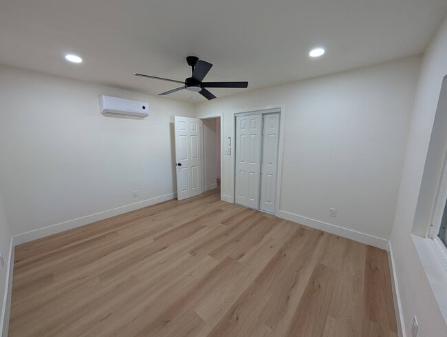 Room 2 - 1050 La Mirada St Unit A