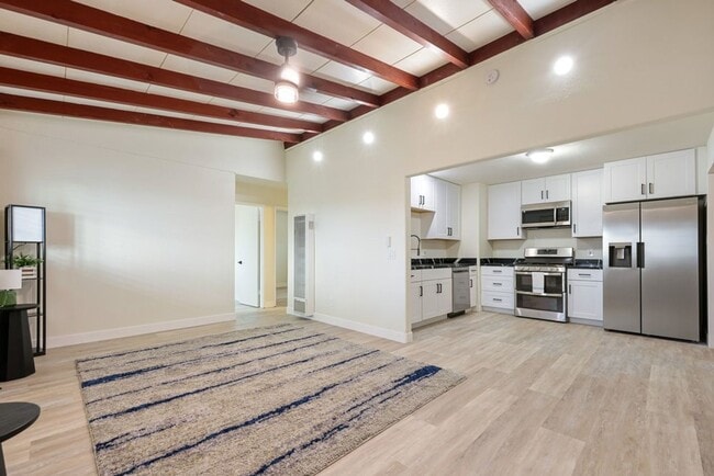 Photo - MUST SEE 3 BED 2 BATH HOUSE WITH UTILITIES INCLUDED, GARAGE & YARD! CALL 6 1 9 8 8 8 5 5 5 4 TO...