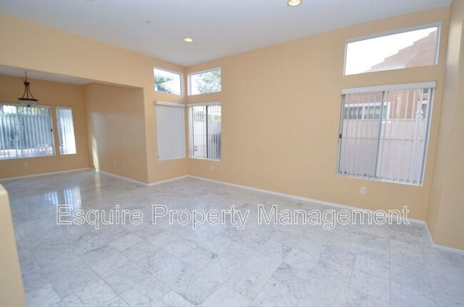 Photo - 93 Azusa Ave