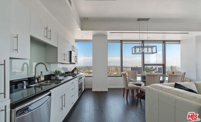 Photo - 1100 Wilshire Blvd Unit 2806