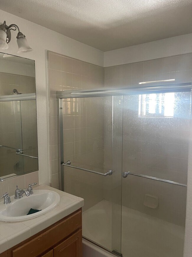 Photo - 2207 Huntington Point Rd