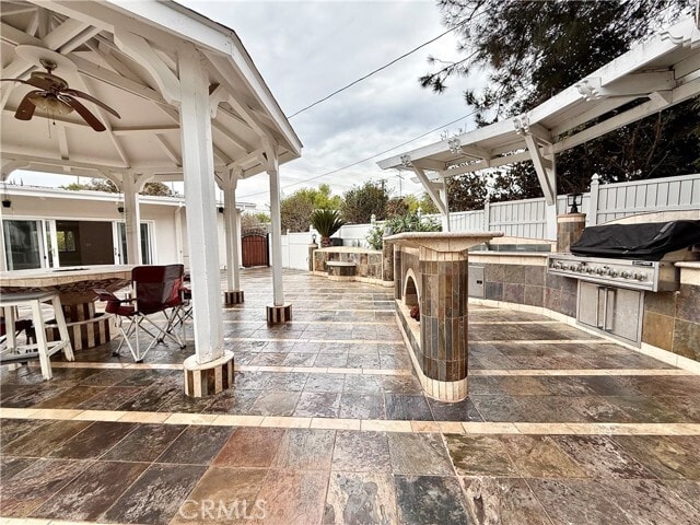 Photo - 24204 Calvert St