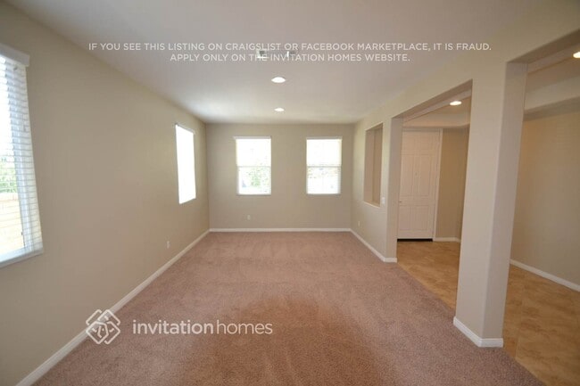 Photo - 28016 Linda Ln