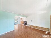 Photo - 4521 Maple Ave