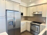 Photo - 1625 Granville Ave Unit #302