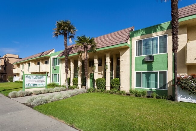 Building Photo - 14675 Nordhoff St Unit # 215 Rental