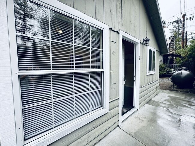 Building Photo - 54605 N Circle Dr Rental