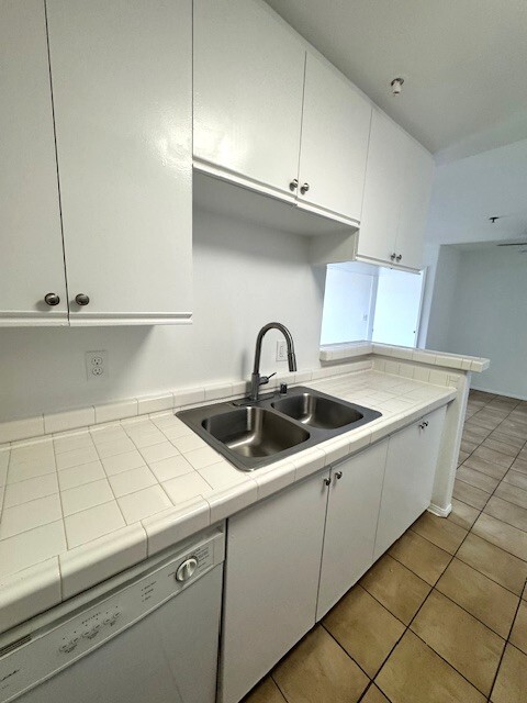 Photo - 3861 Vinton Ave Unit 304