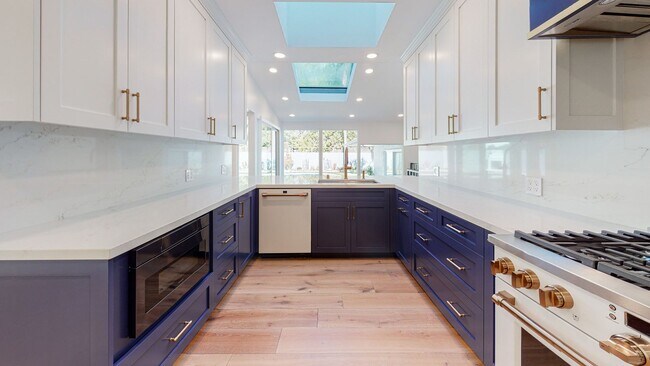 Photo - 5 bedroom, 5.5 bath, 4800 sq ft Prime Studio City Home with Pool and Hollywood Hills views