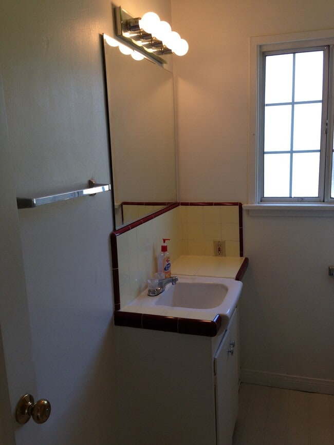 Photo - 1531 Dixon St
