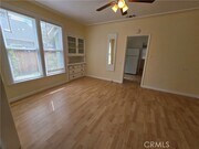 Photo - 342 N Shaffer St
