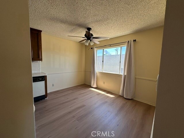Photo - 5217 Satsuma Ave