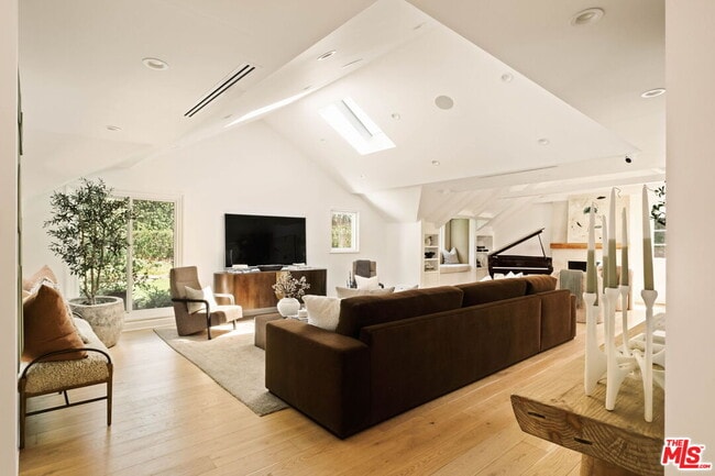 Photo - 251 N Layton Dr