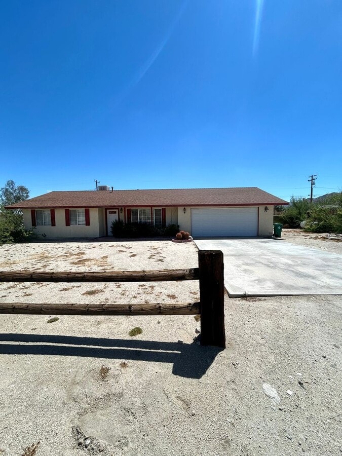 Photo - 2 Bedroom 1.5 Bathroom Home with Beautiful...