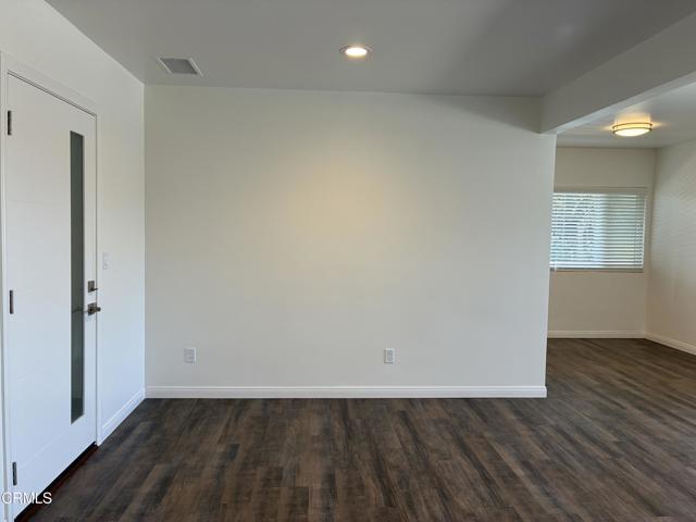 Photo - 3353 Rexford St