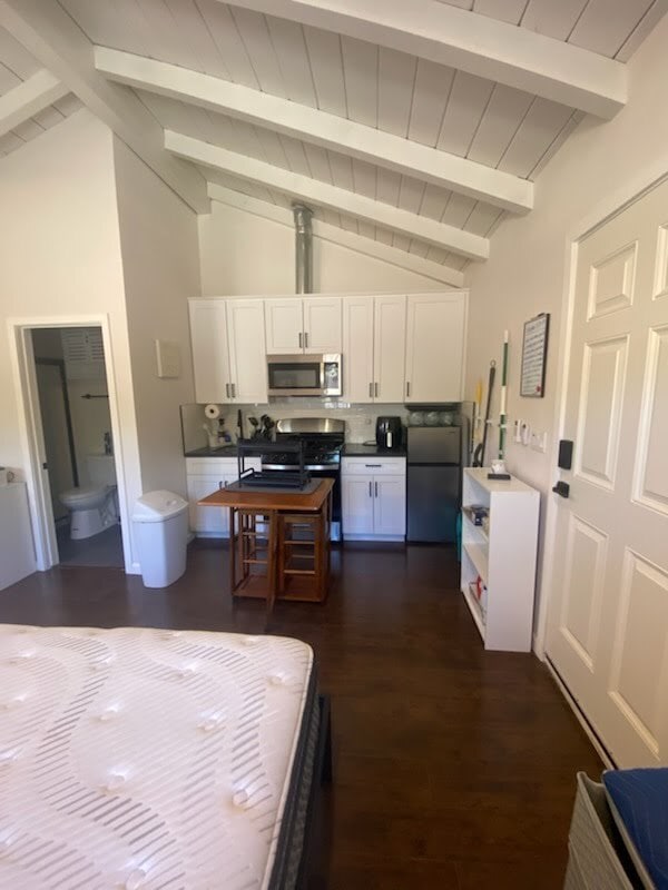 Photo - 18747 Schoenborn St