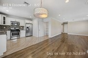 Photo - 872 N Edgemont St Unit 872