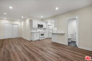 Photo - 945 Hilldale Ave Townhome